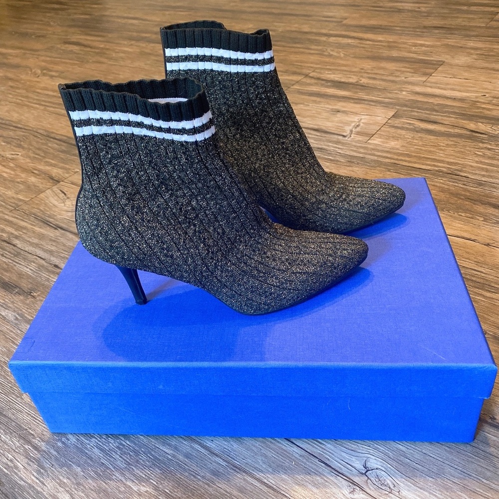 Stuart Weitzman Waverly gold sock bootie 7